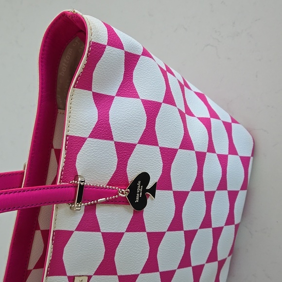 KATE SPADE BOW TOTE w/ Kate spade charm pink & white bow pattern 17 x 10 in - Picture 12 of 16